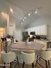 324 Ballston Ave in Saratoga Springs, NY - Building Photo - Building Photo