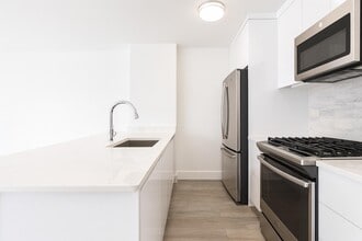 1735 York Ave in New York, NY - Building Photo - Building Photo