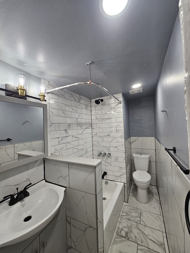 464 42nd St, Unit 1st in Brooklyn, NY - Foto de edificio - Building Photo