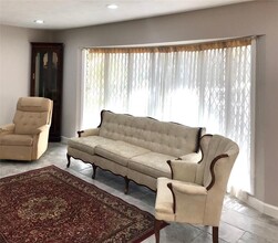 5470 Carew St in Houston, TX - Building Photo - Building Photo