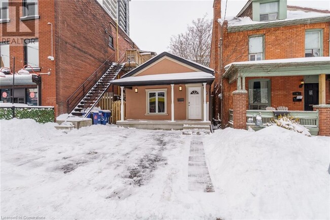 property at 7 Hess St N