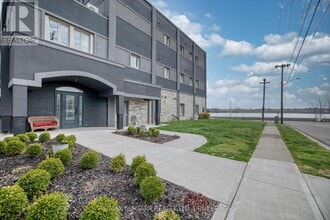2 Lewis St in Fort Erie, ON - Building Photo - Building Photo