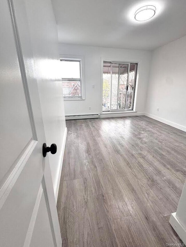 142-33 60th Ave in Queens, NY - Building Photo - Building Photo