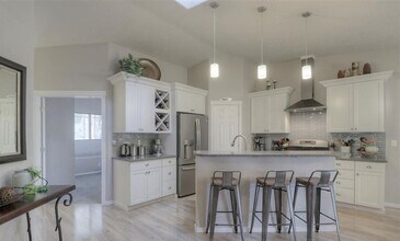 922 Cembra St E in Eagle, ID - Building Photo - Building Photo