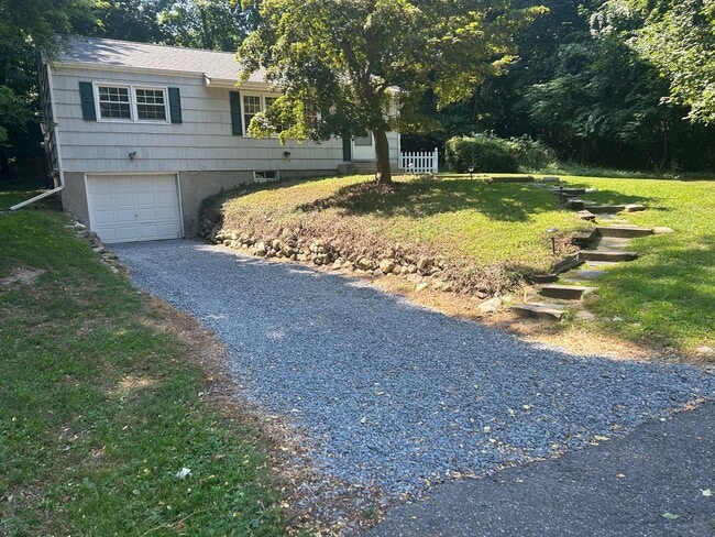 property at 402 Thompson St
