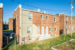 Travers Row Houses in Omaha, NE - Foto de edificio - Building Photo