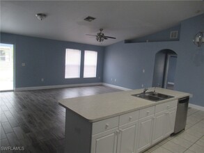 112 NW 18th Ave in Cape Coral, FL - Building Photo - Building Photo