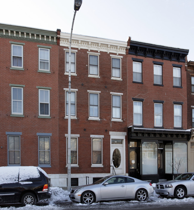 1912 Fairmount Ave in Philadelphia, PA - Foto de edificio - Building Photo