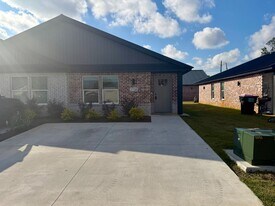 2738 Usery Rd in Panama City, FL - Building Photo