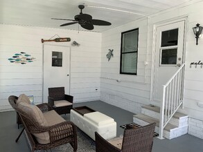 913 Oleander St in Lady Lake, FL - Building Photo - Building Photo