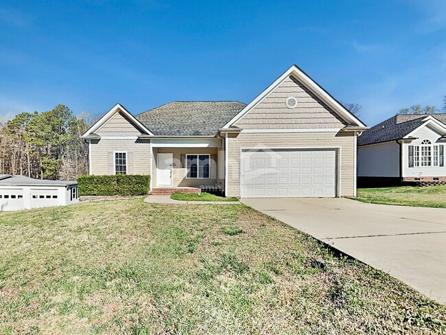 property at 24 Lakewood Ct NW