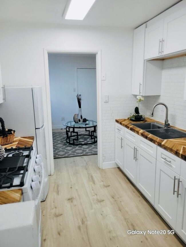 property at 3817 Wabash Ave