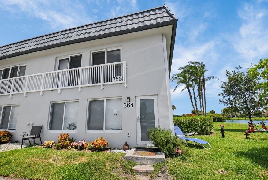 388 Tuscany Ln in Delray Beach, FL - Foto de edificio