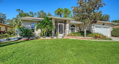 2246 Cork Oak St W in Sarasota, FL - Building Photo - Building Photo
