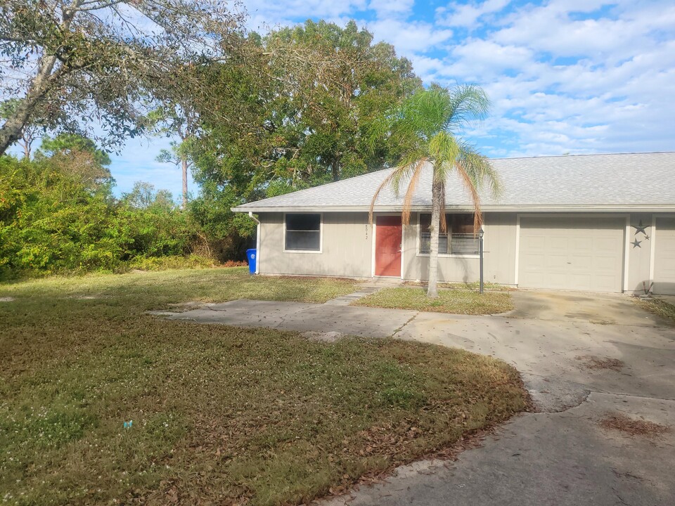 8040 126th Ln in Sebastian, FL - Building Photo