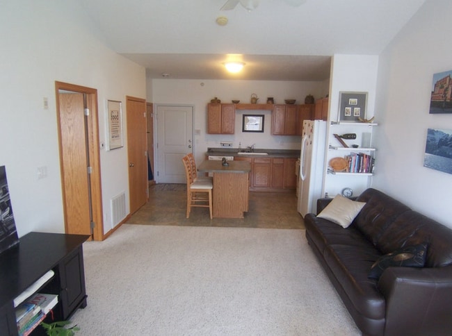 4510 Twain Cir in Ames, IA - Building Photo - Building Photo