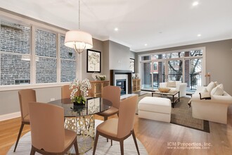 2319 N Southport Ave in Chicago, IL - Building Photo - Building Photo