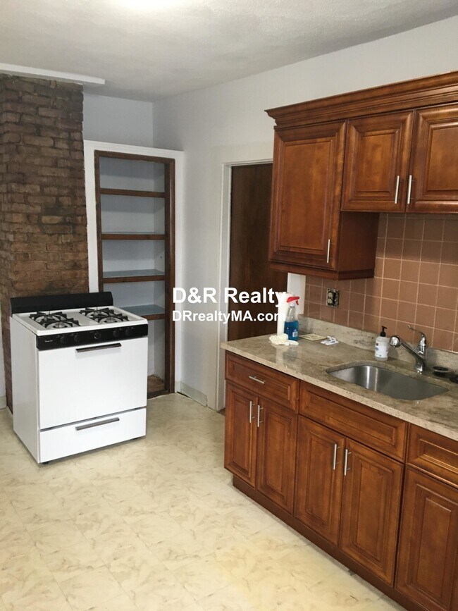 66 Morton Ave Apartments and Nearby Medford Apartments For Rent