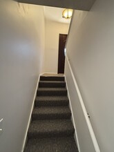 607 Spruce Ave in Liberty, MO - Foto de edificio - Building Photo