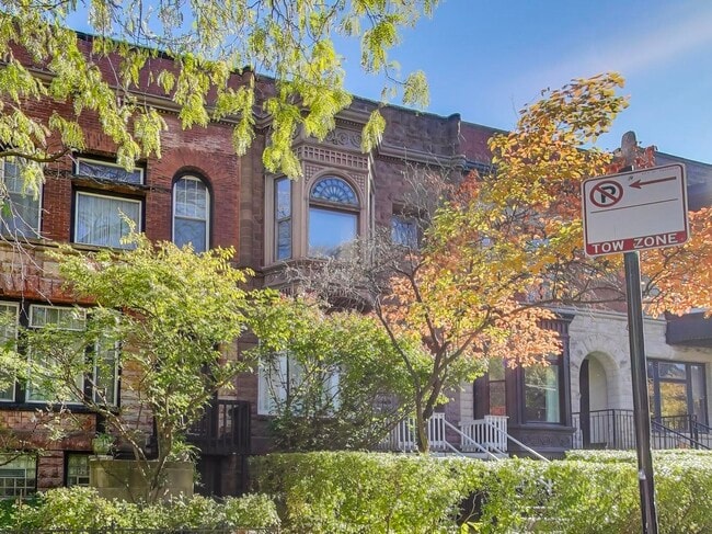 5203 S Dorchester Ave in Chicago, IL - Building Photo - Building Photo