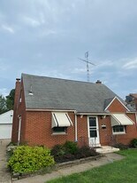 406 Vince Ave NW in Canton, OH - Building Photo