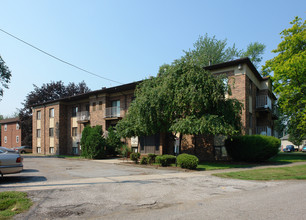 Park Place Apartments in Warren, OH - Building Photo - Building Photo