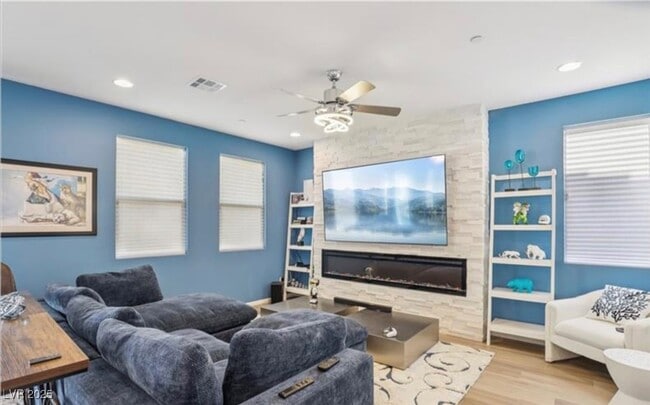 10396 Thurso Ave in Las Vegas, NV - Building Photo - Building Photo