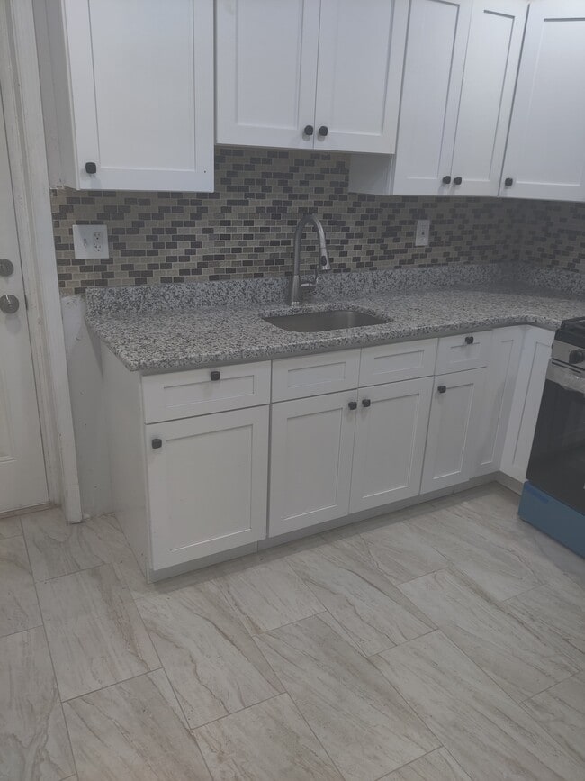 1414 W Pacific St in Philadelphia, PA - Building Photo - Building Photo