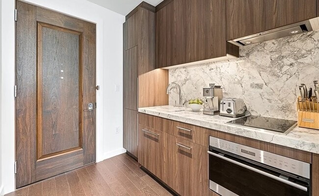 property at 219 W 81st St