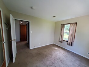 2208 Walnut St in Cedar Falls, IA - Building Photo - Building Photo
