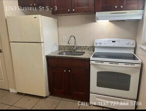 1743 Russell St S in St. Petersburg, FL - Building Photo - Building Photo