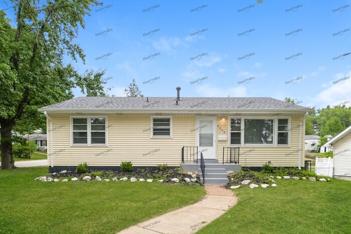 8898 Boyce Pl in St. Louis, MO - Building Photo