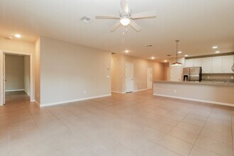 1307 Banbridge Drive in Poinciana, FL - Building Photo - Building Photo