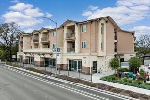 Redwood Views Apartments in Windsor, CA - Building Photo