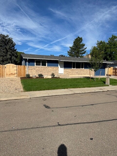 1467 Meeker Dr in Longmont, CO - Building Photo