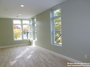 10 Roxbury St, Unit 5 in Boston, MA - Building Photo - Building Photo