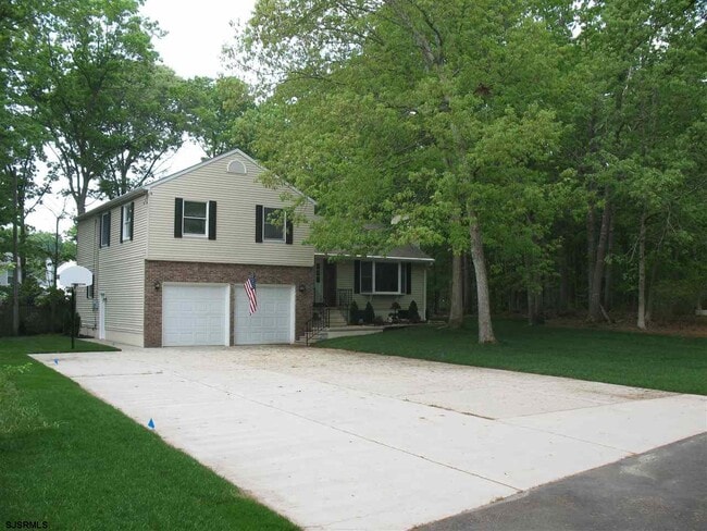 13 Erma Dr in Egg Harbor Township, NJ - Foto de edificio - Building Photo