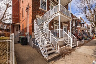 5318-5328 10E Av in Montréal, QC - Building Photo