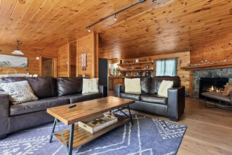 1390 Snake Nation Rd in Blue Ridge, GA - Building Photo - Building Photo