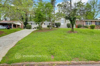 2813 Rainbow Forest Dr in Decatur, GA - Building Photo - Building Photo