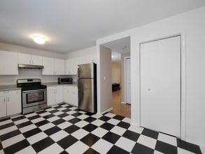 7241 Franklin St in Forest Park, IL - Foto de edificio - Building Photo