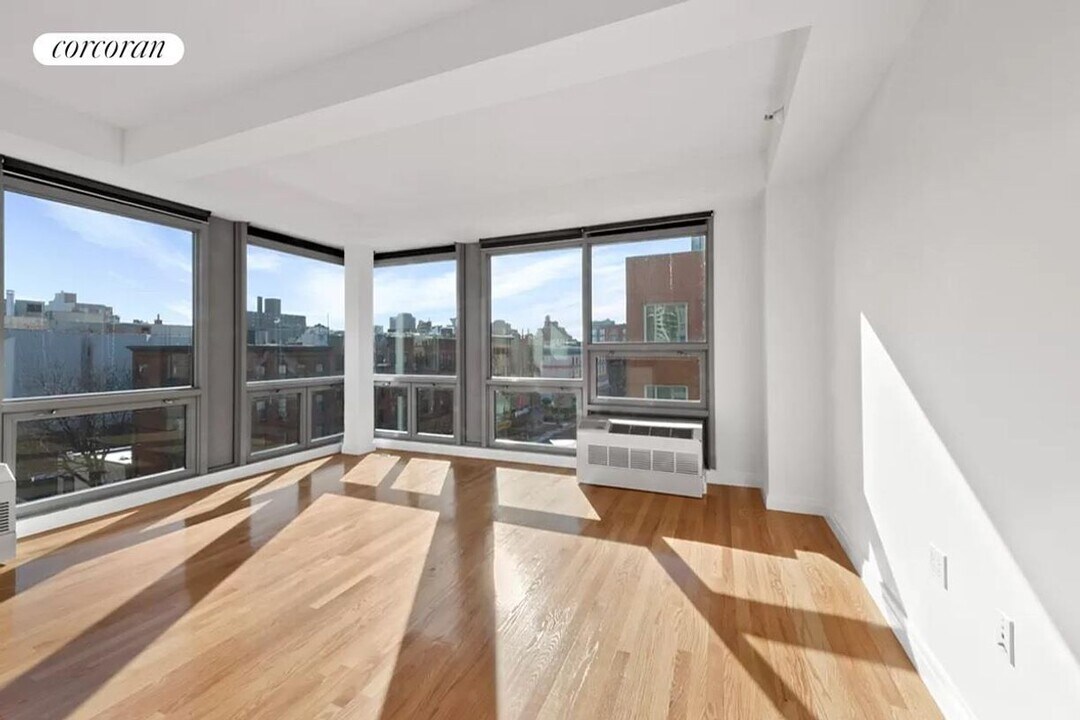 181 E 119th St in New York, NY - Building Photo