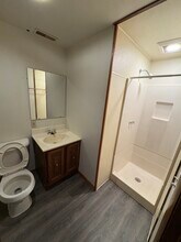 902 46th St, Unit Upper unit in Kenosha, WI - Foto de edificio - Building Photo