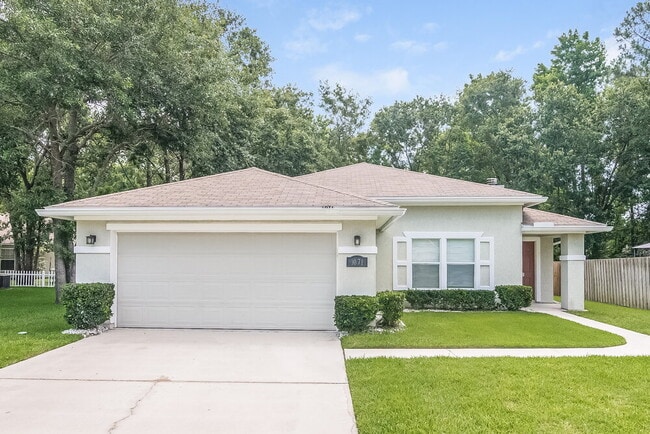 property at 1071 Collinswood Dr W