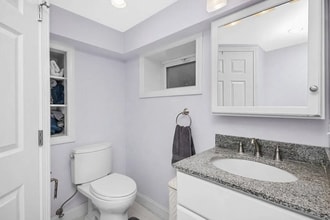 64 Shore Rd in Wellesley, MA - Building Photo - Building Photo