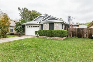 911 Greenbriar Loop in Round Rock, TX - Building Photo