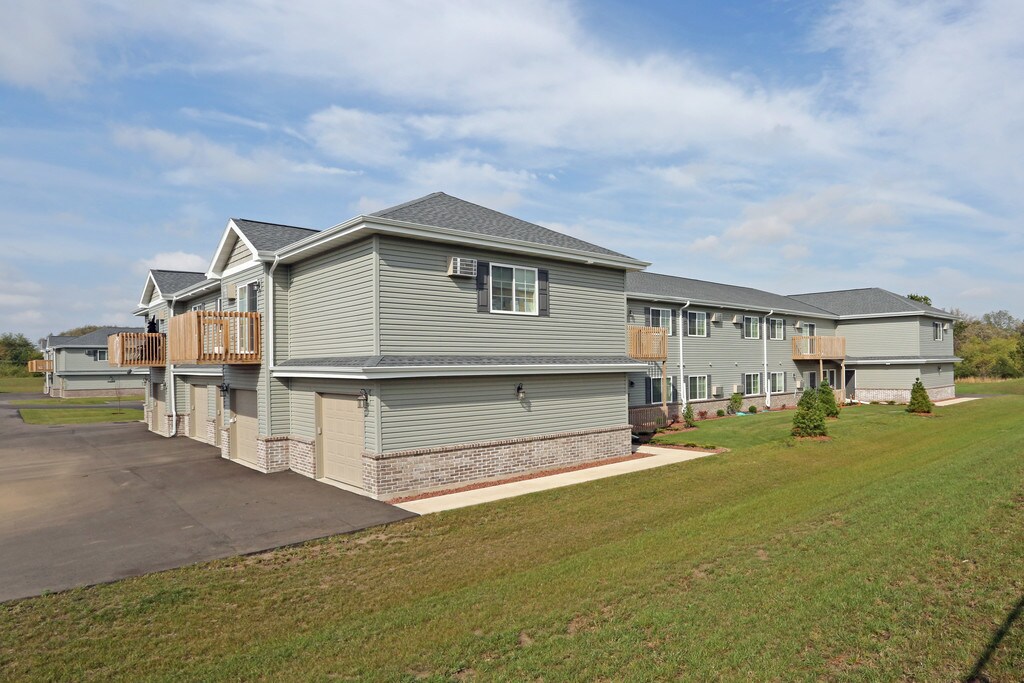 COBBLESTONE ESTATES Apartments in Ripon, WI