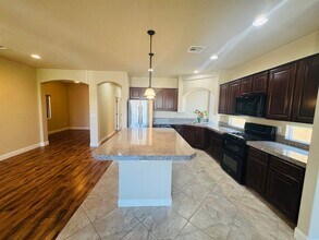 9450 Niagara Landing St in Las Vegas, NV - Building Photo - Building Photo