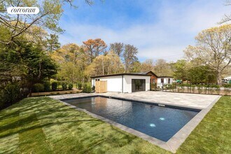 17 Oceanview Rd in Hampton Bays, NY - Building Photo - Building Photo