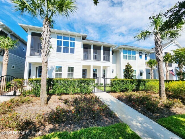 541 Crestview Dr